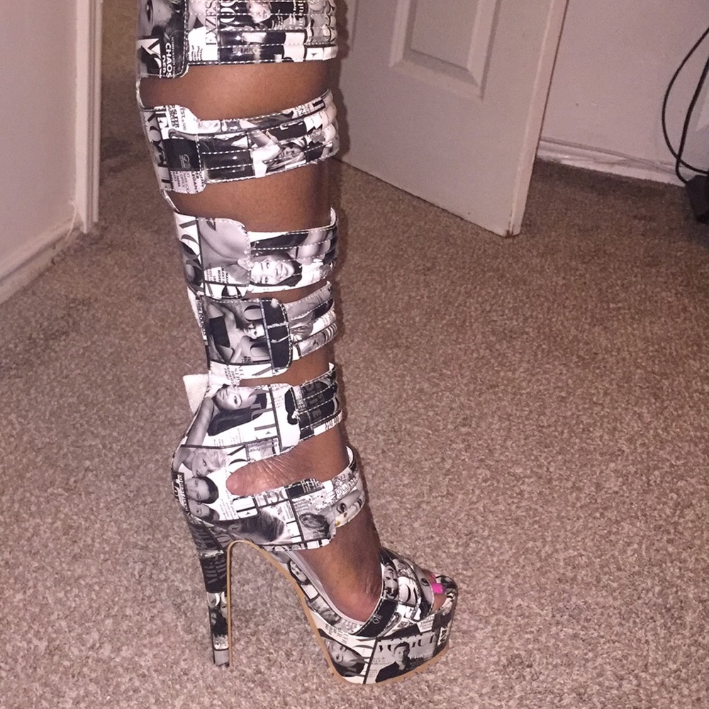 Magazine design strap up sandals/high heel boots